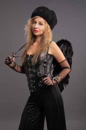 cosplay黑色天使美女写真摄影图片